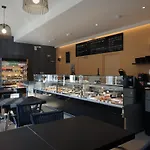 Szálloda Logis - Le Petit Bellon 3*