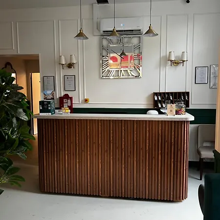 Logis - Le Petit Bellon 3*