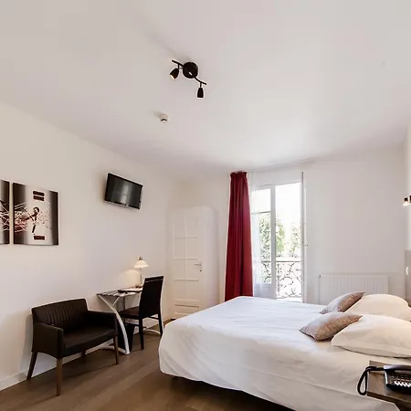 فندق Logis - Le Petit Bellon