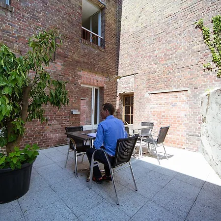 Hotel Logis - Le Petit Bellon Senlis (Oise)