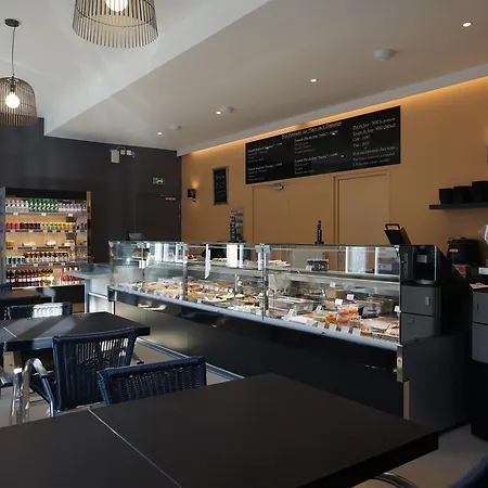 فندق Logis - Le Petit Bellon 3*