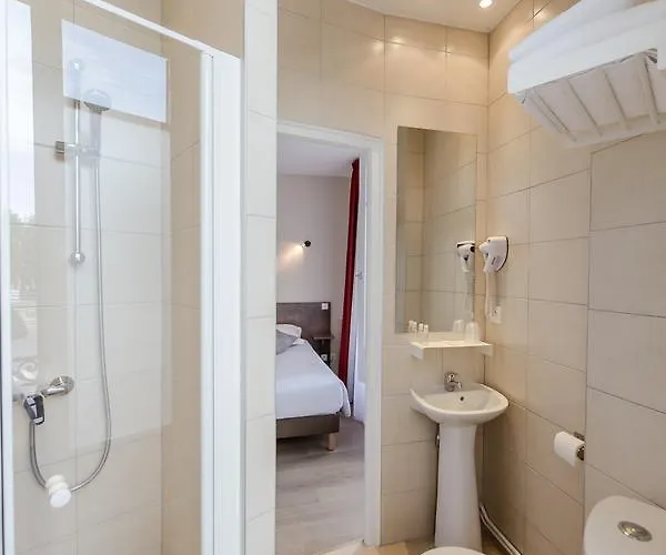 Logis - Le Petit Bellon Hotel